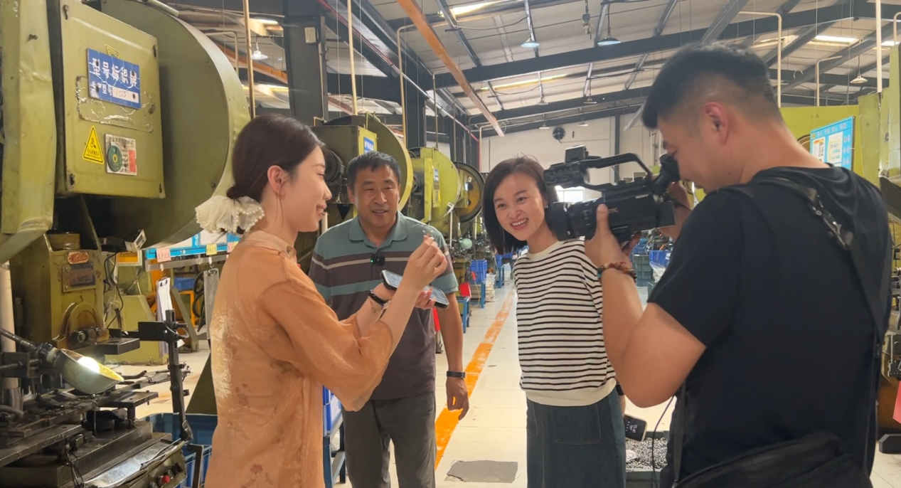 彩神聊城四县联动直播 解读“旋转密码”(图2)